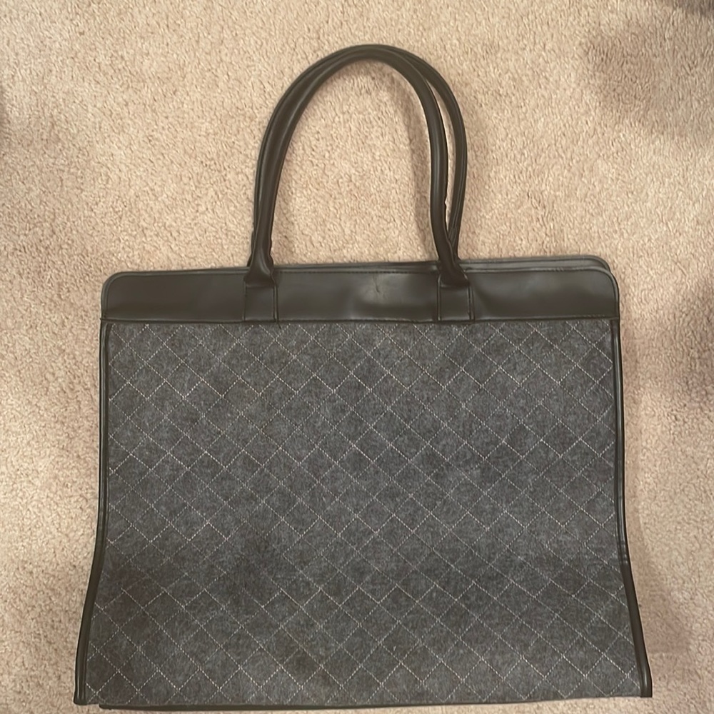 New Zippered Bag